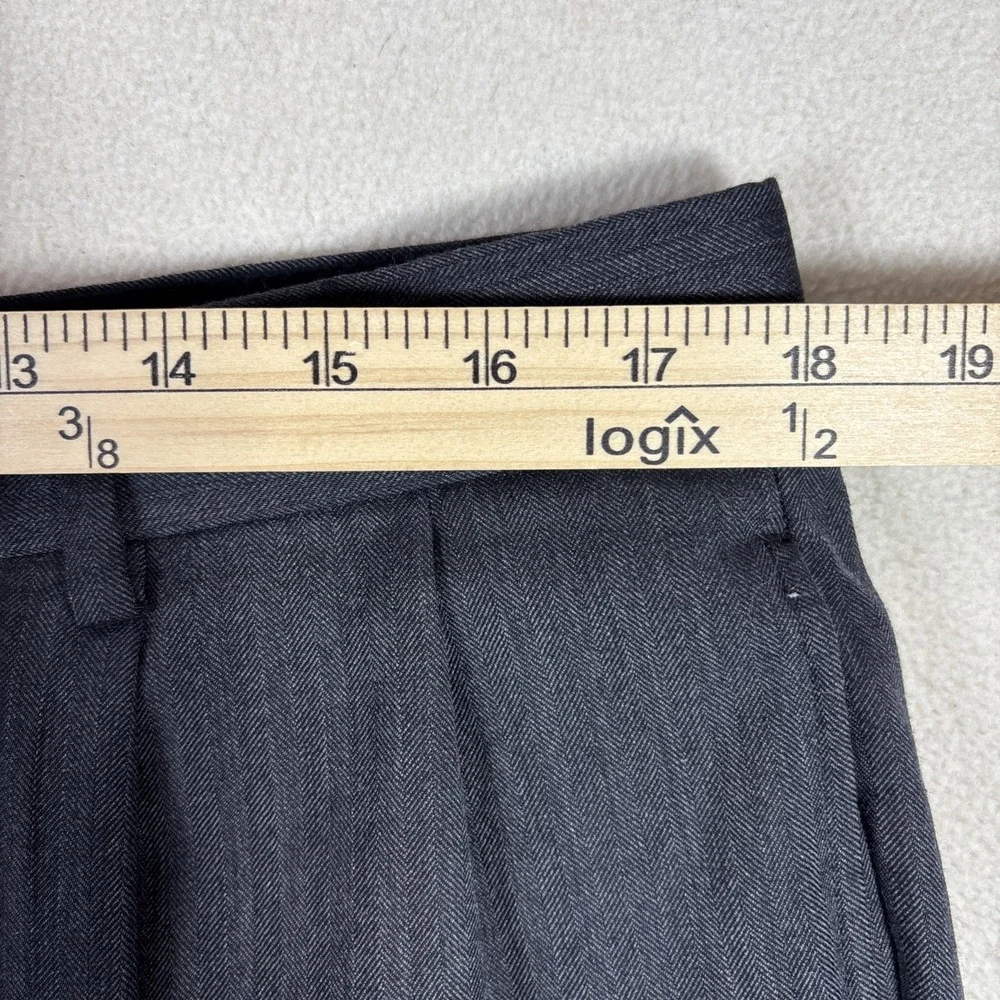 Jos A Bank Signature 2 Piece Suit Mens 43L/36W Gray Plaid 100% Wool Jacket Pants